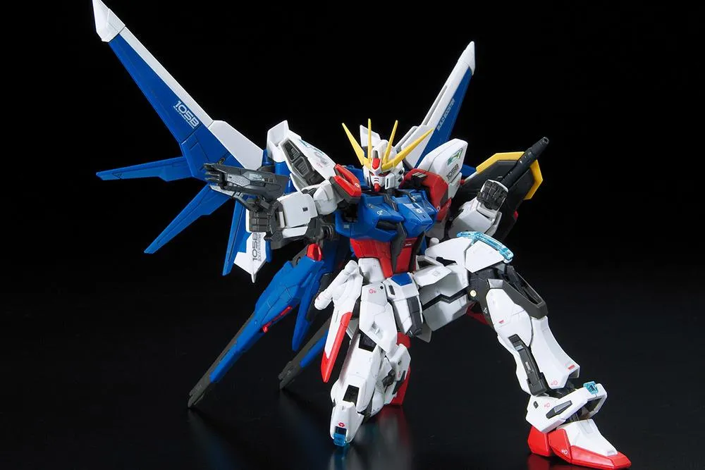 GUNDAM Build Fighters - Model Kit - RG 1/144 - Build Strike Full Pack.
